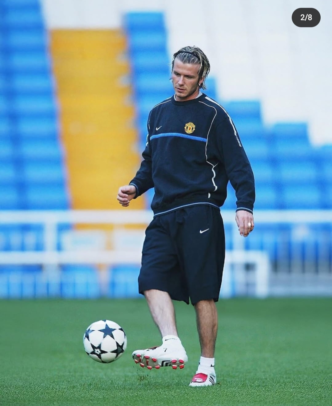 leyu乐鱼体育中国-曼联队战胜对手，球员备战欧冠联赛