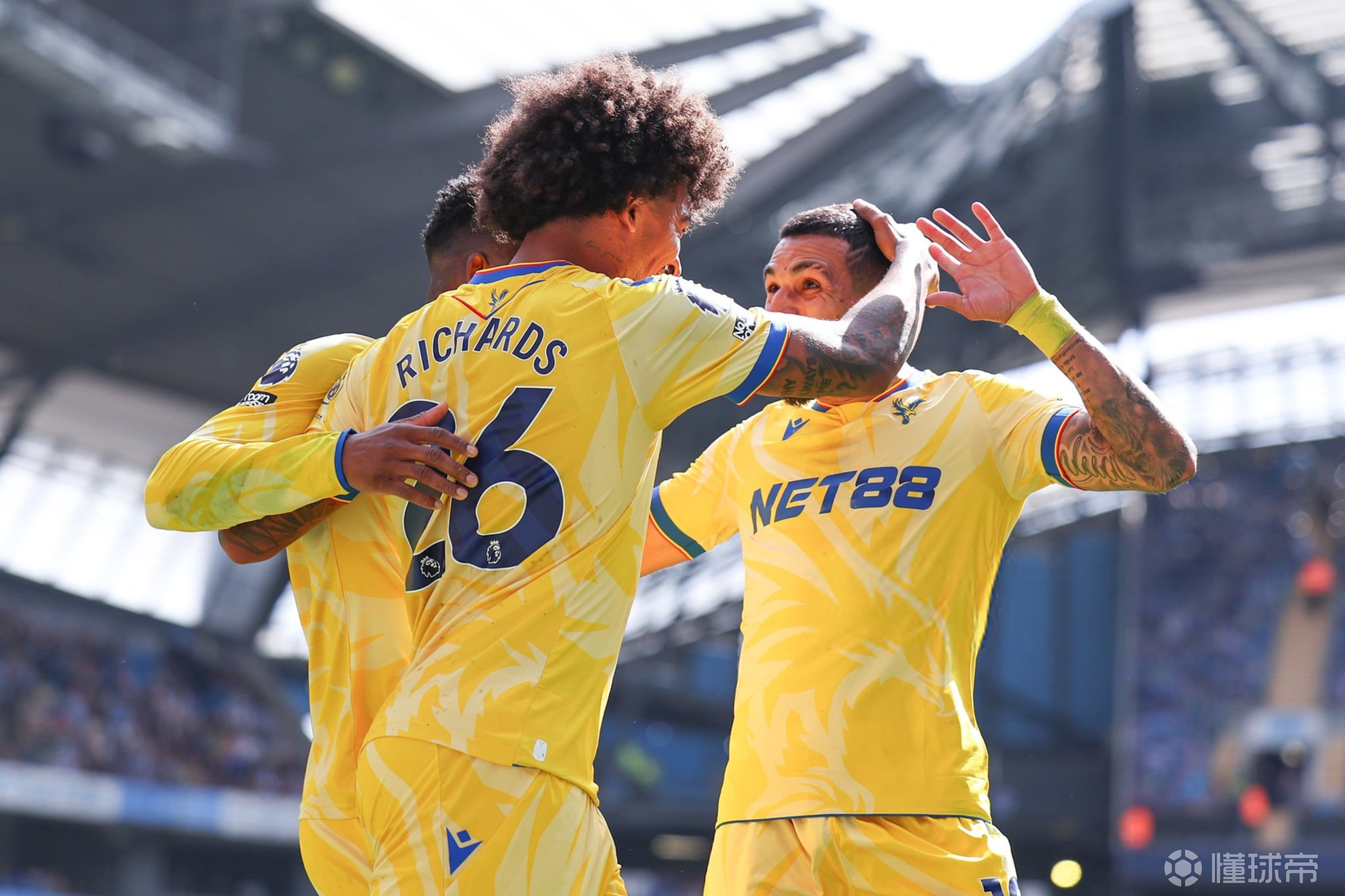 乐鱼-水晶宫主场平局，前锋表现出色