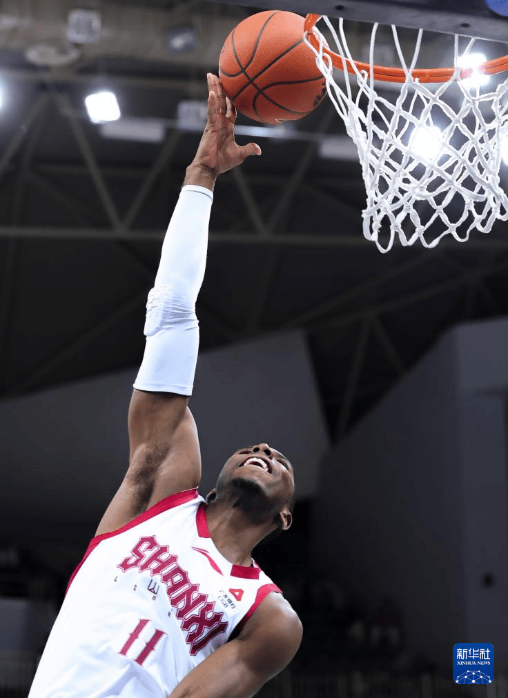 乐鱼体育官网网页版-山西队翻盘篮网，詹姆斯惊艳四座